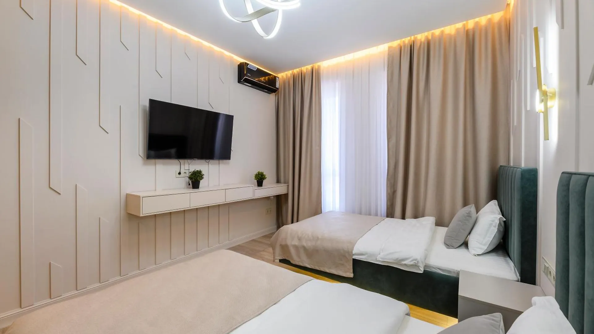 Новые Апартаменты Бизнес Класса Almaty 0*,
